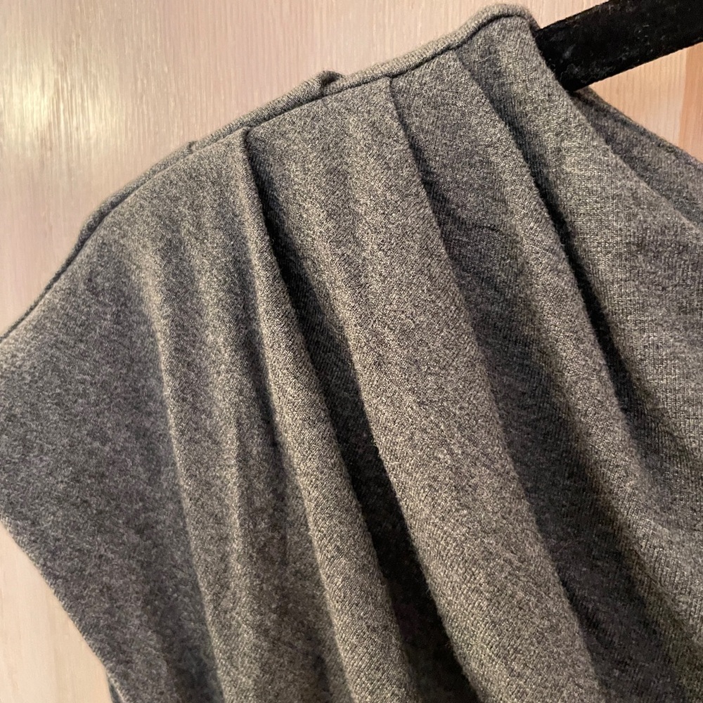 MM Lafleur Gray Asymmetrical Top Sz L - Picture 3 of 7